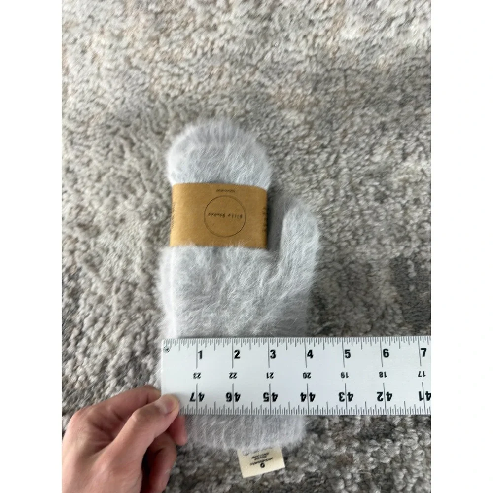 NEW Billy Bamboo One Size Angora Wool Fluffy Mittens Gray Warm